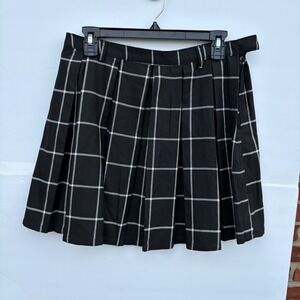 Hot Topic Black White Grid Pleated Mini Skirt Windowpane Plaid Schoolgirl LG